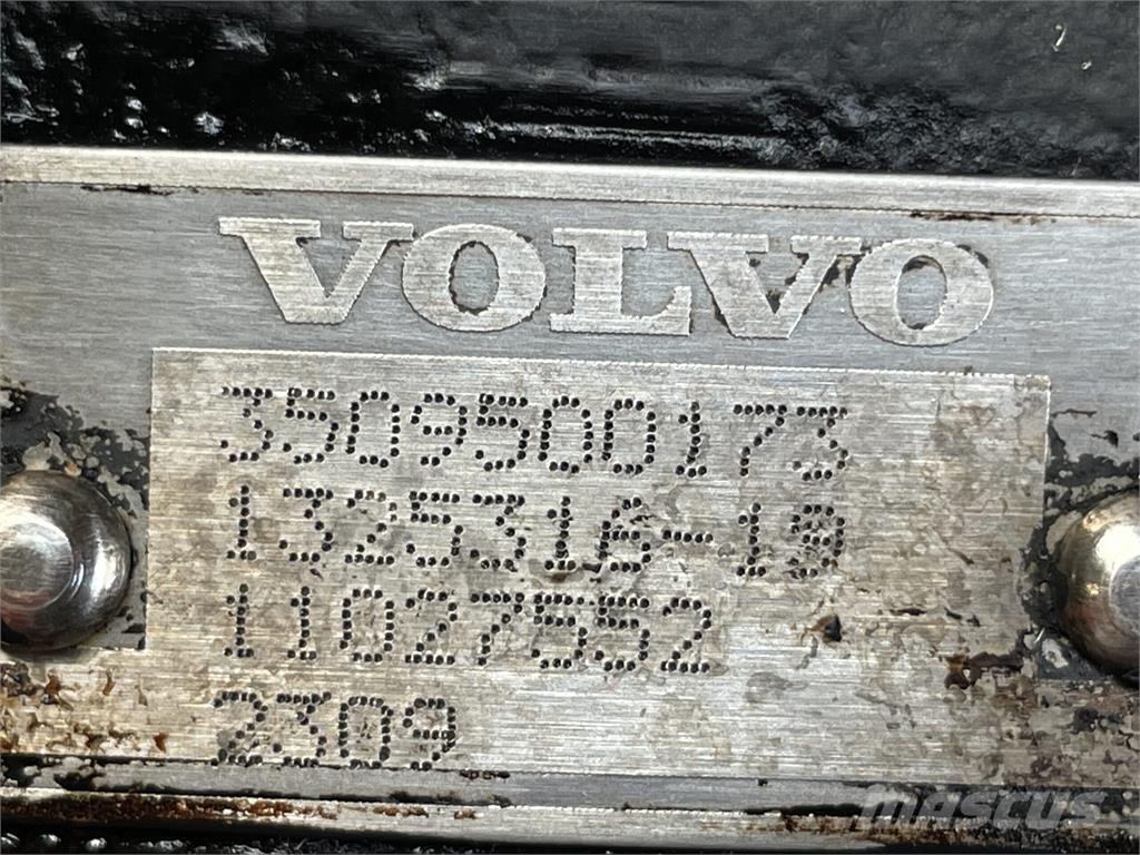  Ventilblok ex. Volvo L120F Componenti idrauliche