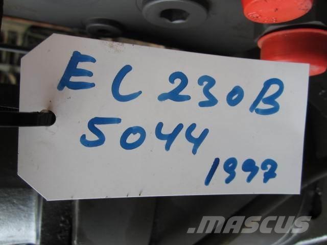 Volvo 230B Krøjegear Costruzioni - Altro