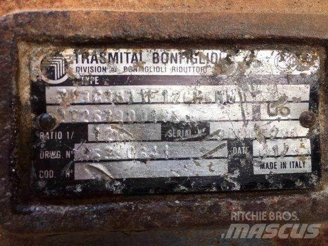 Volvo EC340 Køregear Trasmissione