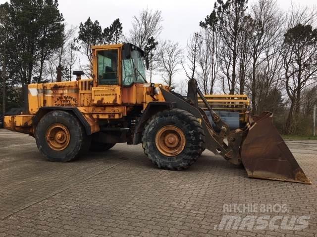 Volvo L120C til ophug Pale gommate