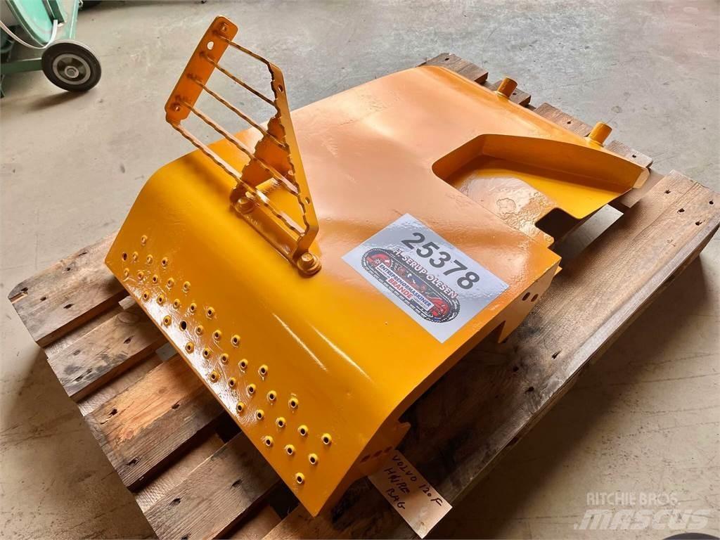 Volvo L120F bagskærm Altri componenti