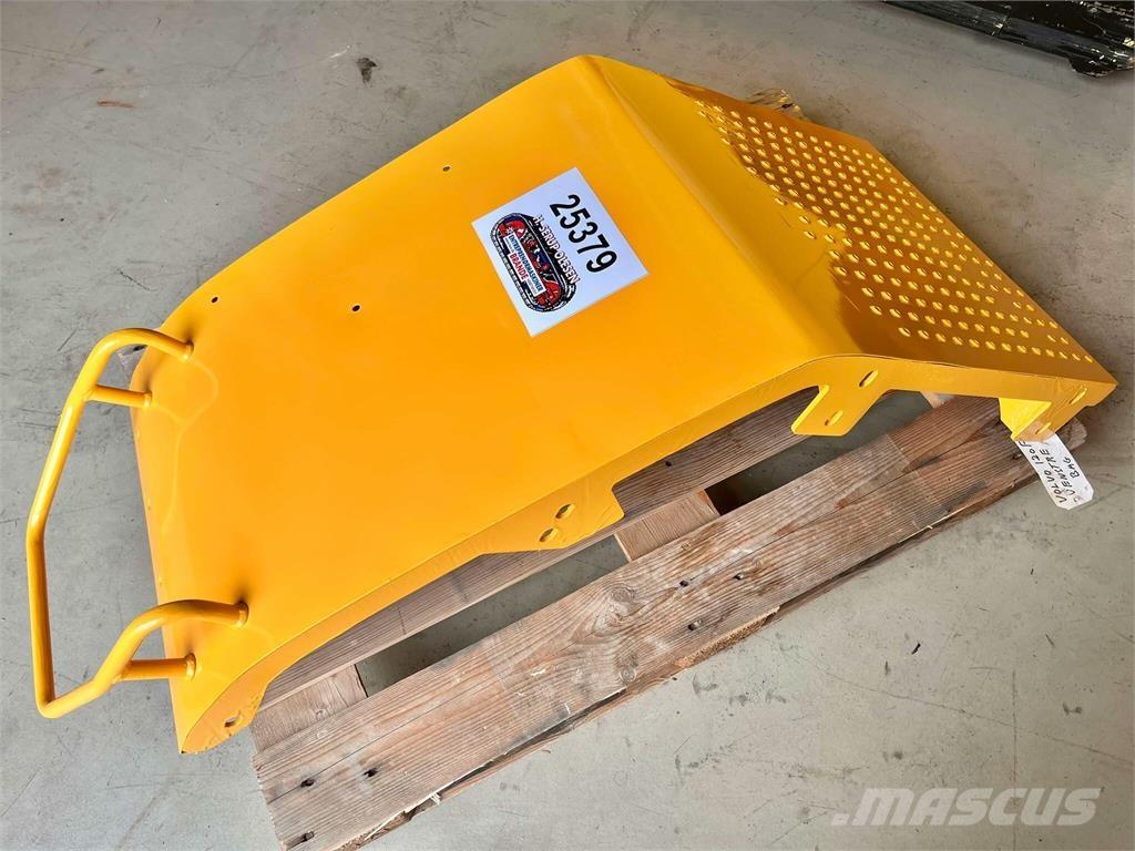 Volvo L120F bagskærm Altri componenti