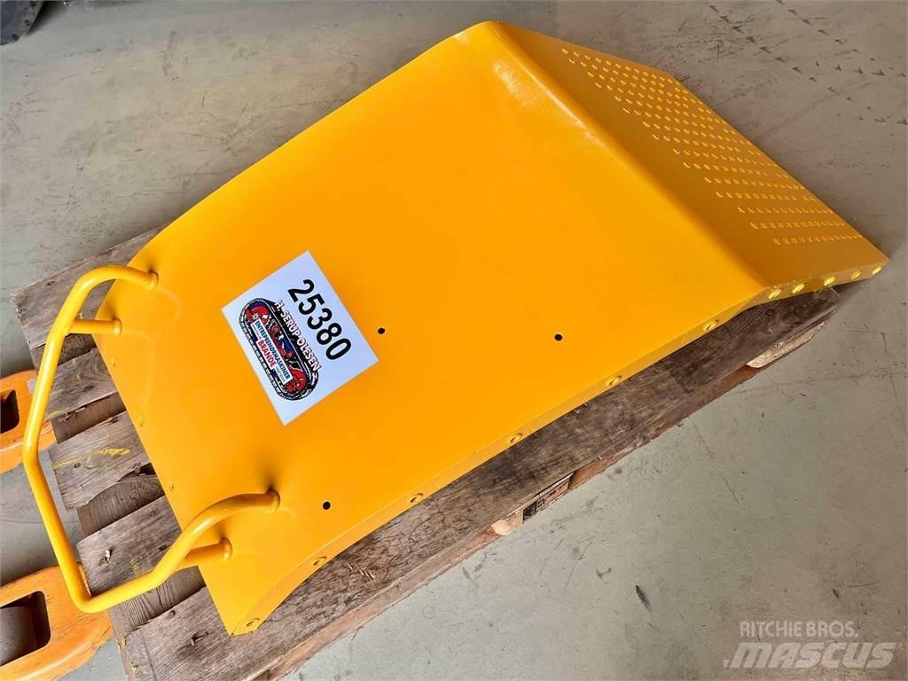 Volvo L120F bagskærm Altri componenti