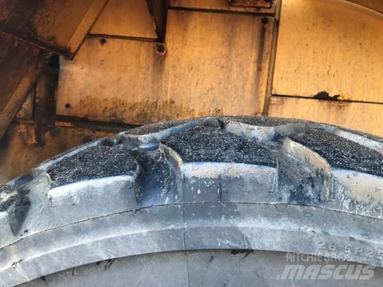 Volvo L180E til ophug Pale gommate