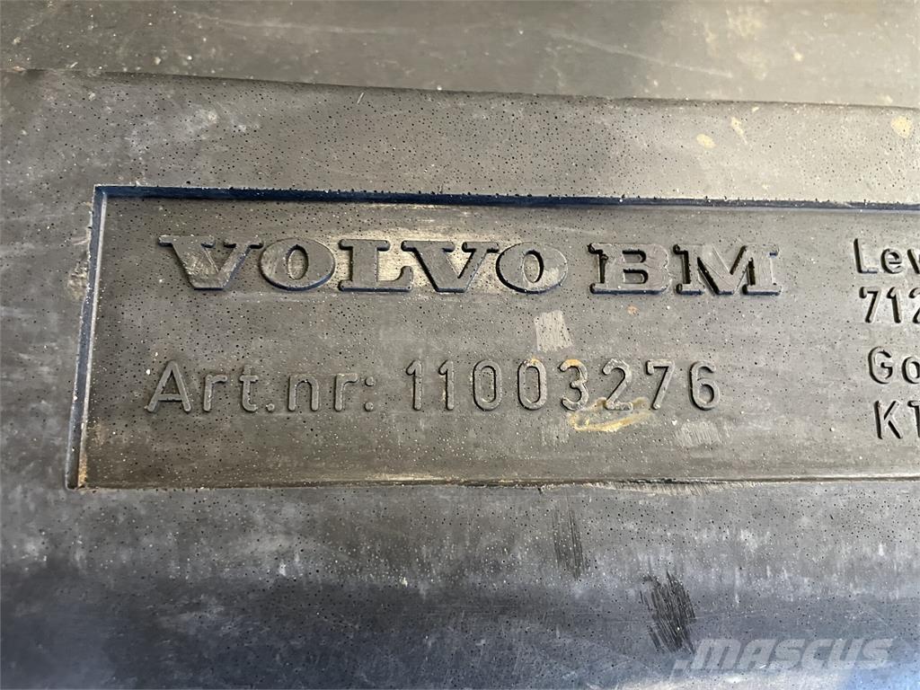 Volvo L70B dieseltank Motori