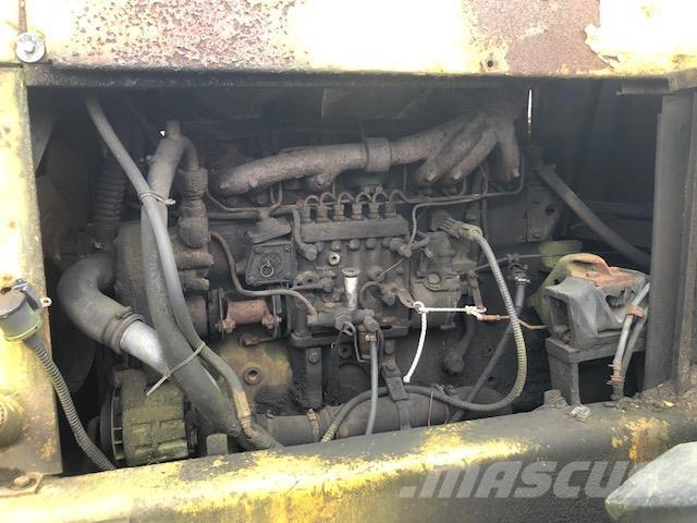 Volvo LM1240 til ophug Pale gommate