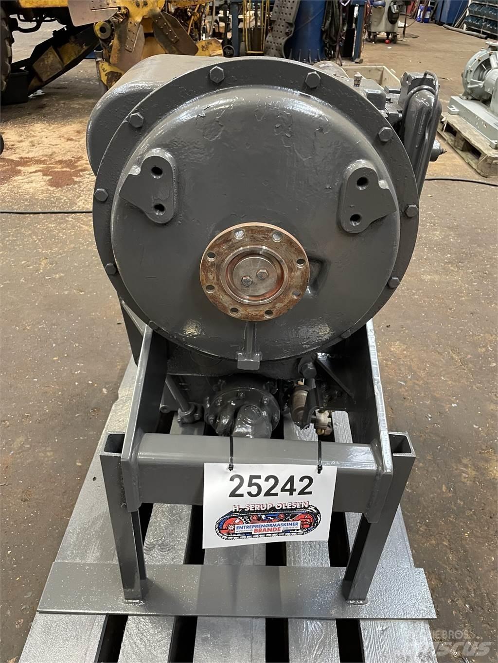 ZF 3WG-180 transmission Trasmissione