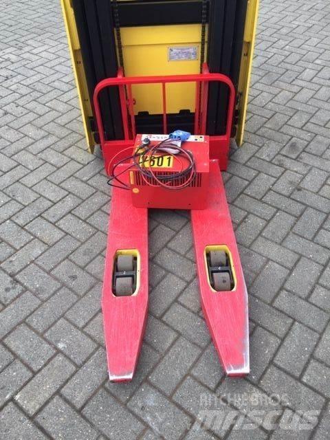 Hyster S1.5S Transpallet uomo a terra
