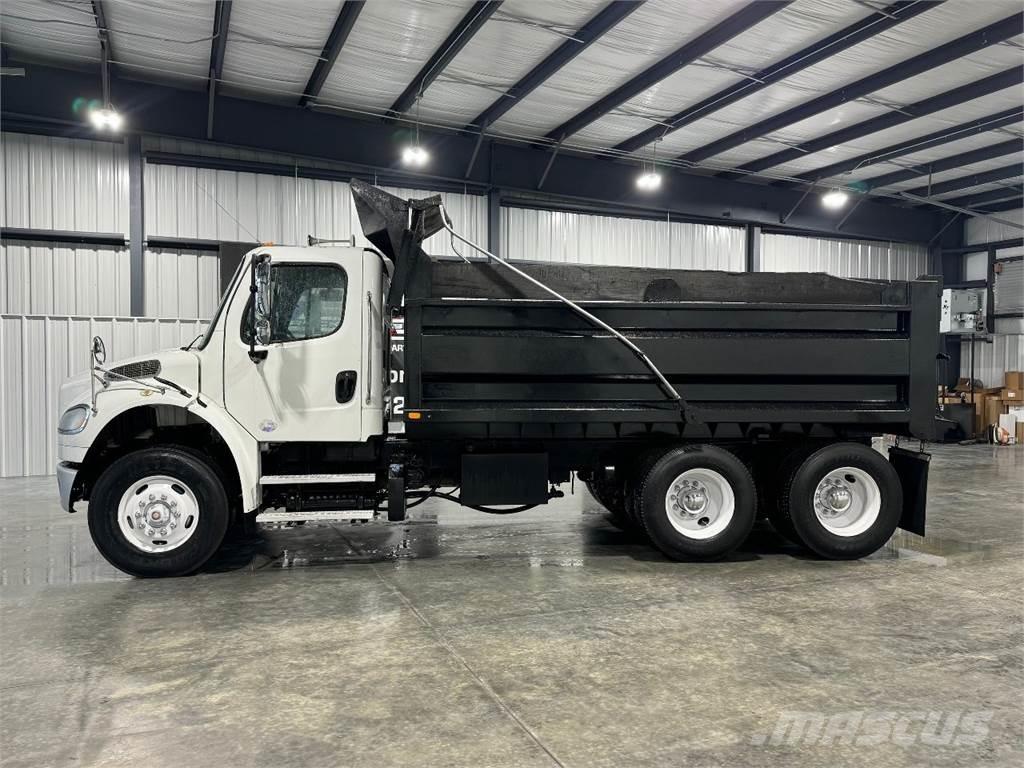 Freightliner M2 106 Camion ribaltabili