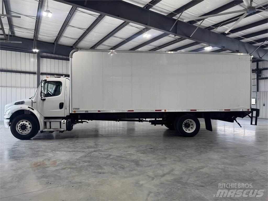 Freightliner M2106 Camion cassonati