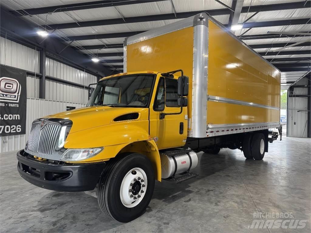 International 4300 Camion cassonati