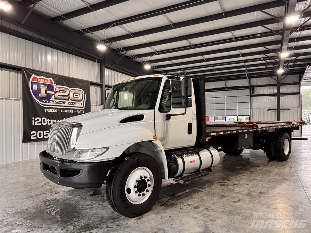 International 4300 Camion con sponde ribaltabili