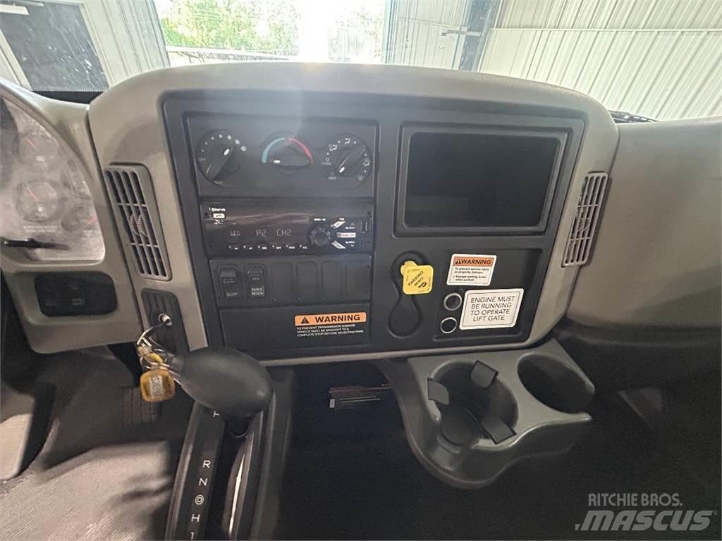 International 4300 Camion cassonati