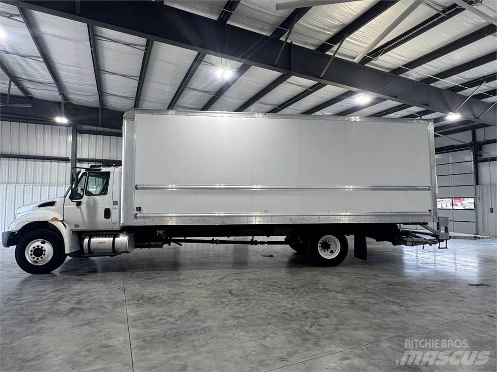 International 4300 Camion cassonati