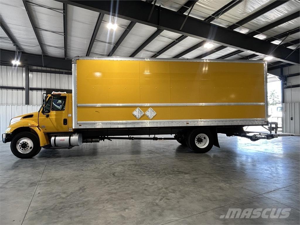 International 4300 Camion cassonati