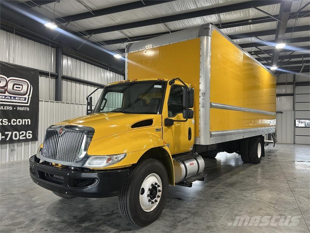 International MV Camion cassonati