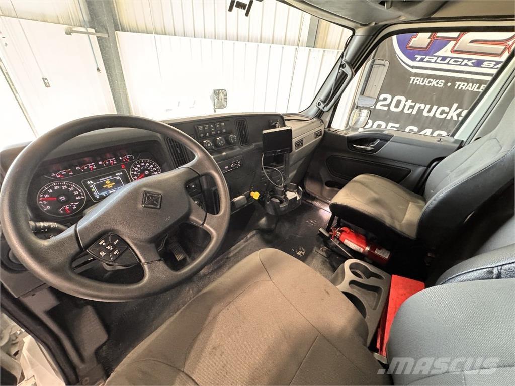 International MV607 Camion cassonati