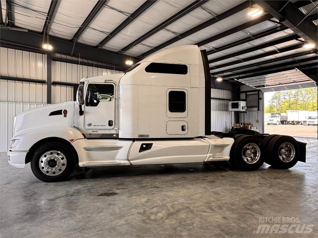 Kenworth T660 Motrici e Trattori Stradali