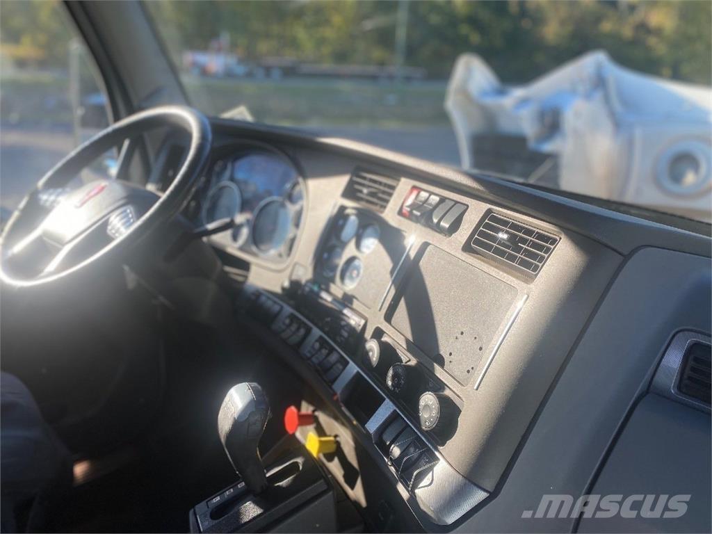 Kenworth T680 Motrici e Trattori Stradali