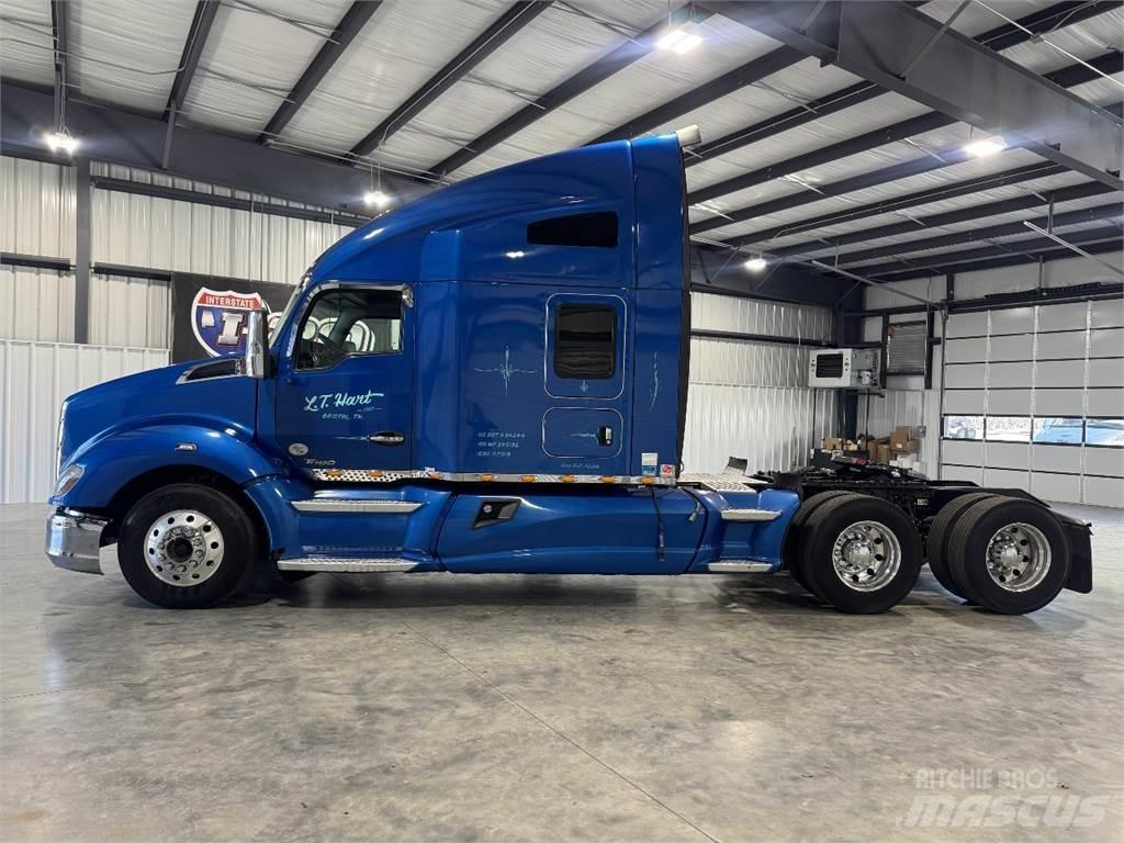 Kenworth T680 Motrici e Trattori Stradali