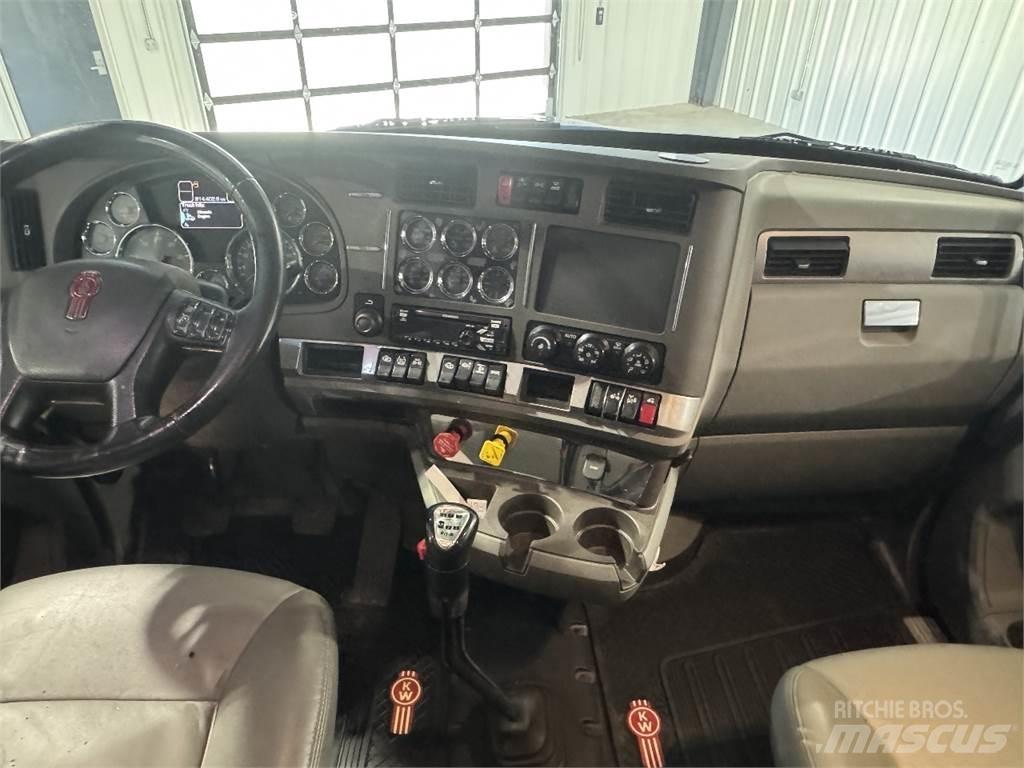 Kenworth T680 Motrici e Trattori Stradali