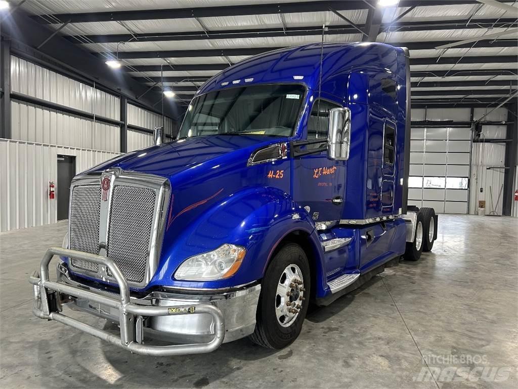 Kenworth T680 Motrici e Trattori Stradali