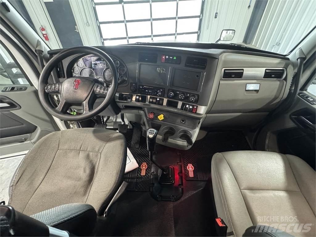 Kenworth T680 Motrici e Trattori Stradali