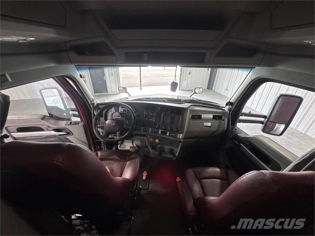 Kenworth T680 Motrici e Trattori Stradali