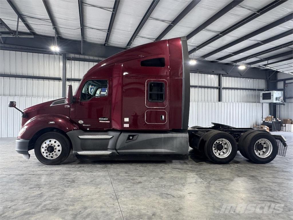 Kenworth T680 Motrici e Trattori Stradali