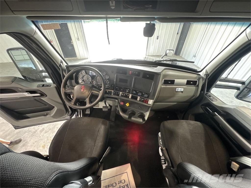 Kenworth T680 Motrici e Trattori Stradali