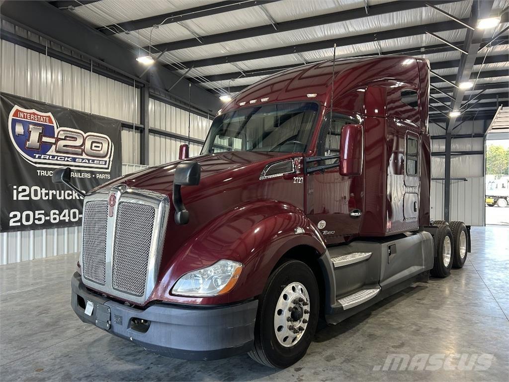 Kenworth T680 Motrici e Trattori Stradali