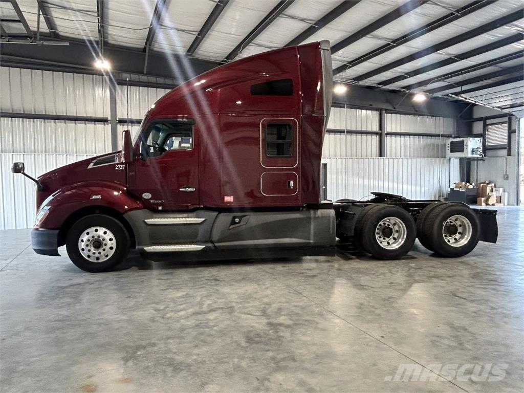 Kenworth T680 Motrici e Trattori Stradali