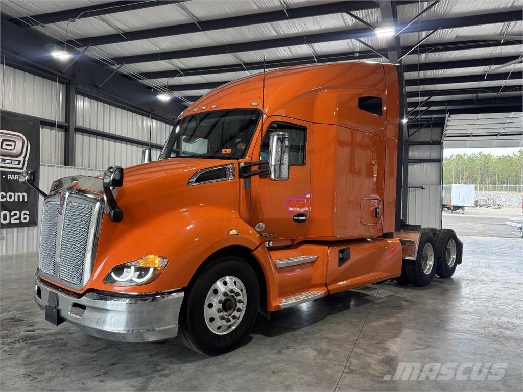 Kenworth T680 Motrici e Trattori Stradali