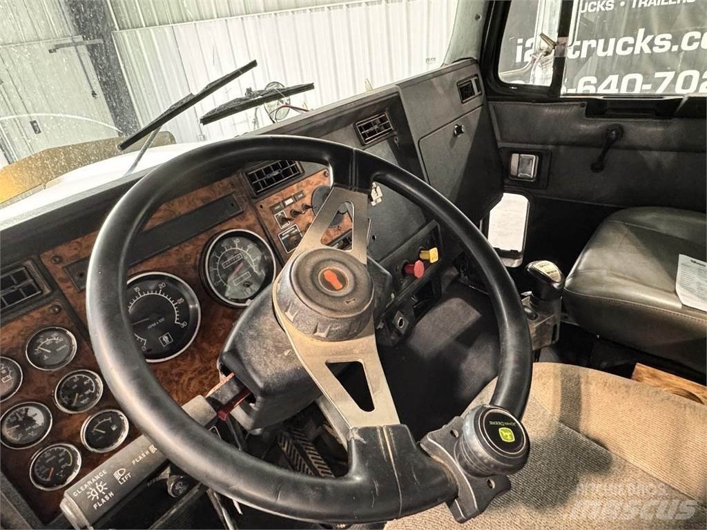 Kenworth T800 Motrici e Trattori Stradali