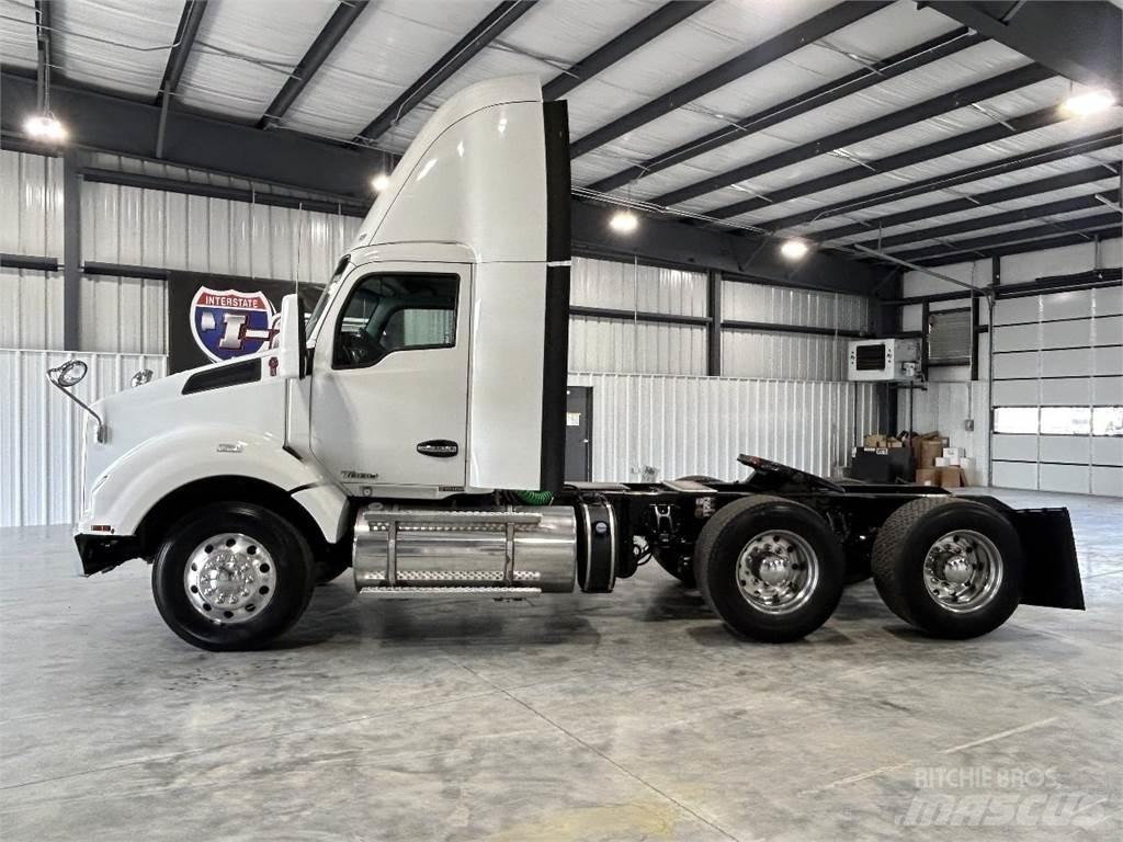 Kenworth T880 Motrici e Trattori Stradali