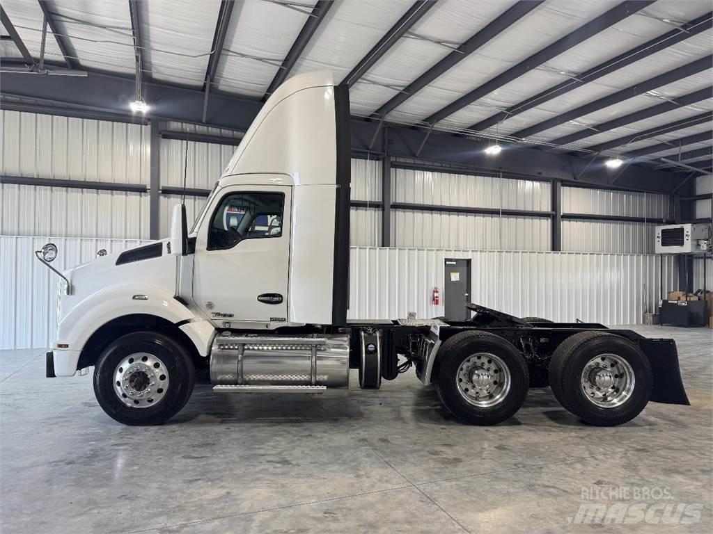 Kenworth T880 Motrici e Trattori Stradali