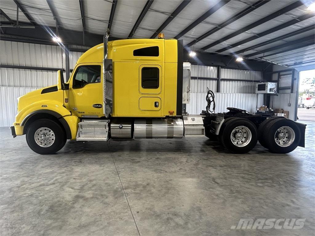 Kenworth T880 Motrici e Trattori Stradali