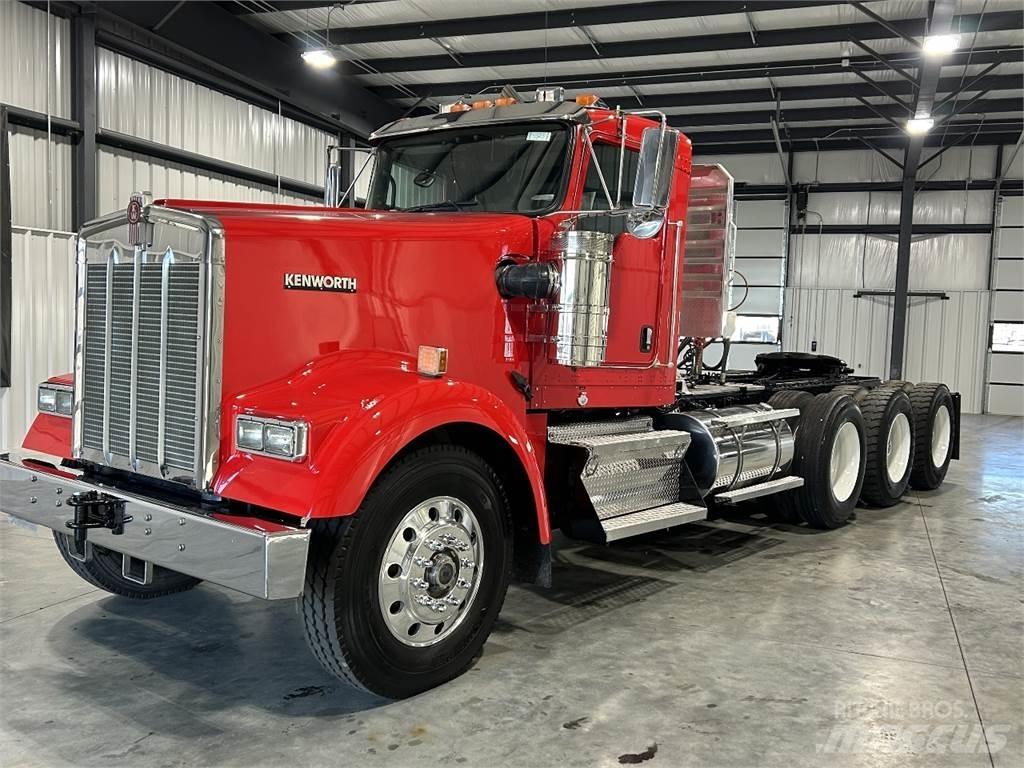Kenworth W900L Motrici e Trattori Stradali