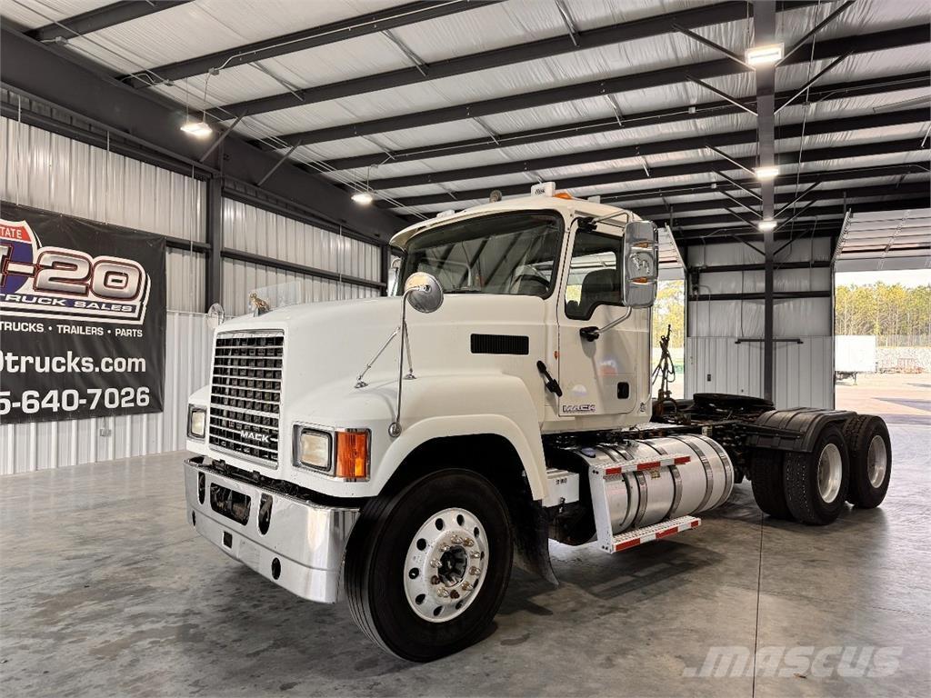 Mack CHU613 Motrici e Trattori Stradali