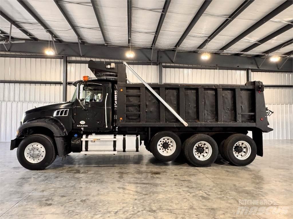 Mack GU713 Camion ribaltabili