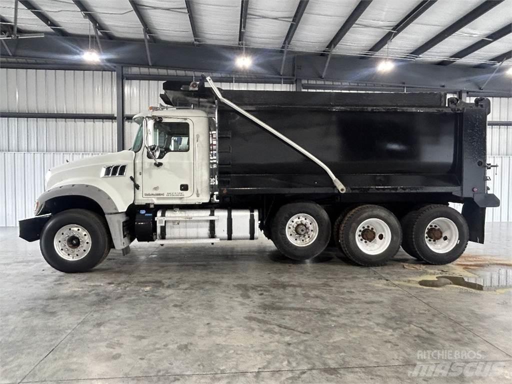 Mack GU713 Camion ribaltabili