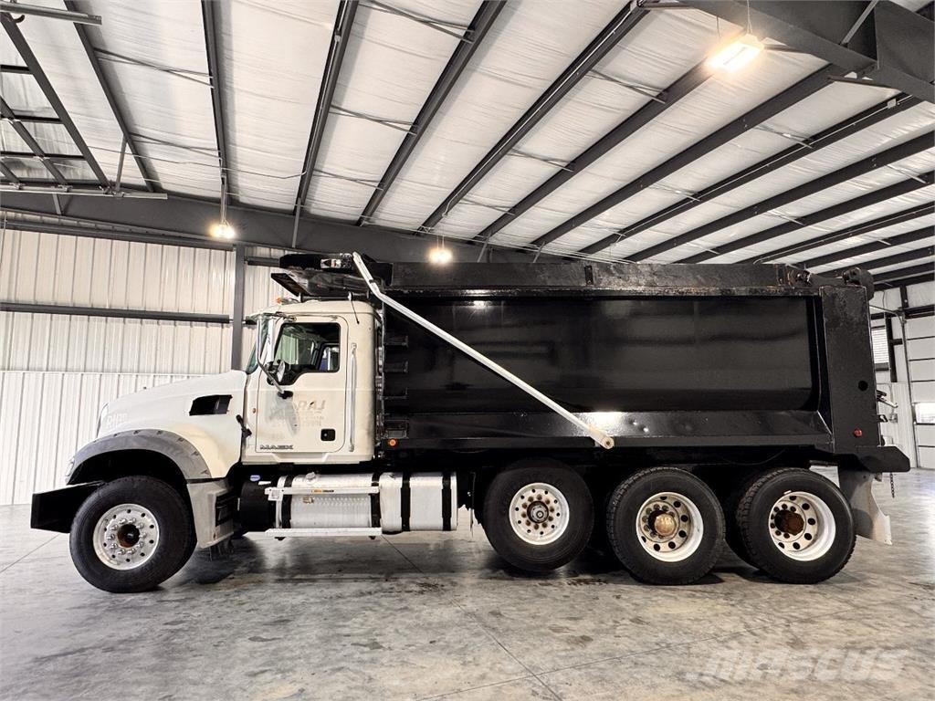 Mack GU713 Camion ribaltabili