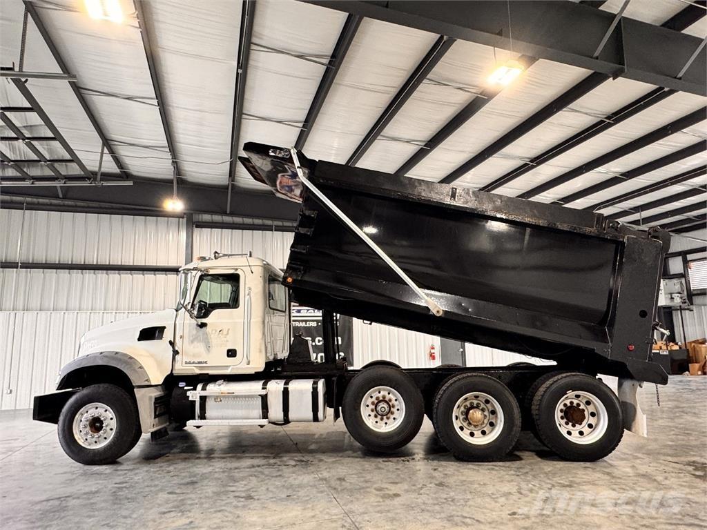 Mack GU713 Camion ribaltabili