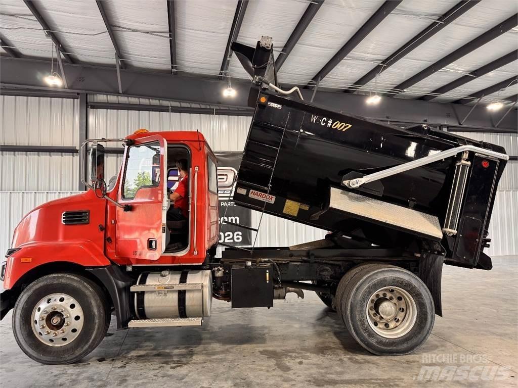 Mack MD6 Camion ribaltabili