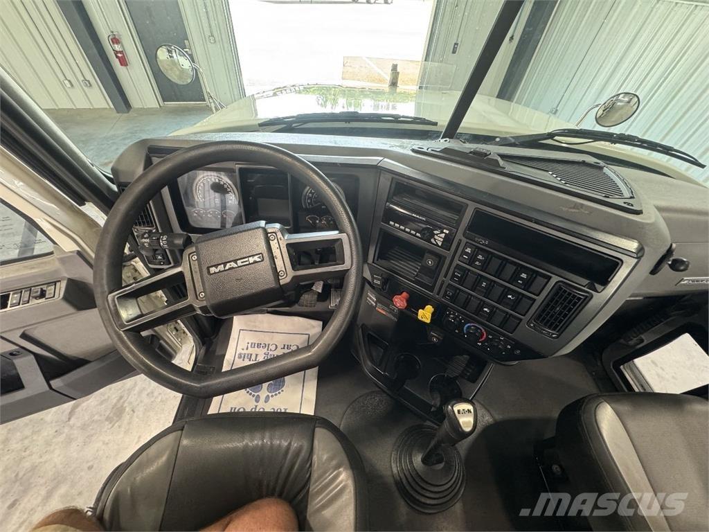 Mack Pinnacle Motrici e Trattori Stradali