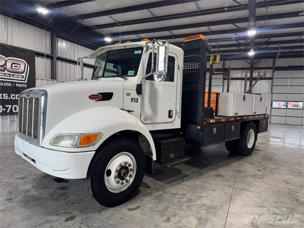 Peterbilt 330 Camion con sponde ribaltabili