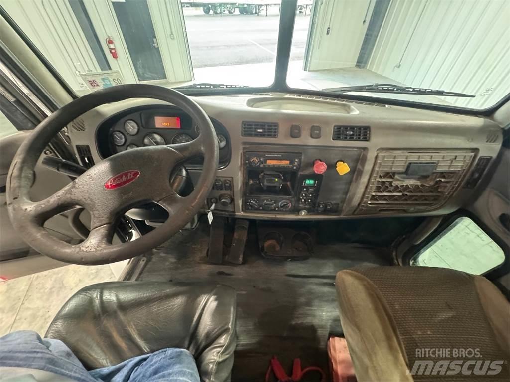Peterbilt 330 Camion con sponde ribaltabili