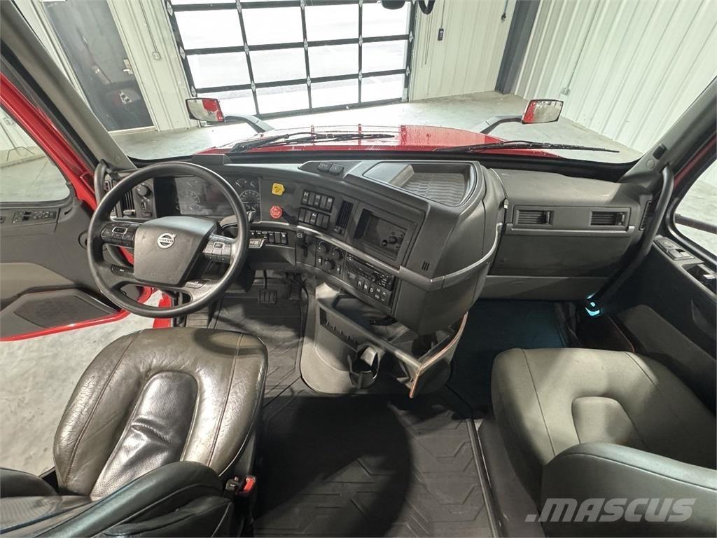 Volvo VNL64T740 Motrici e Trattori Stradali
