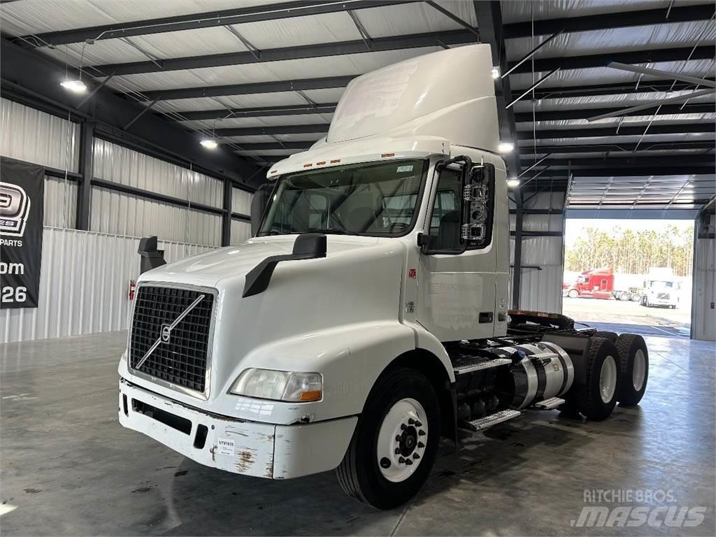 Volvo VNM Motrici e Trattori Stradali