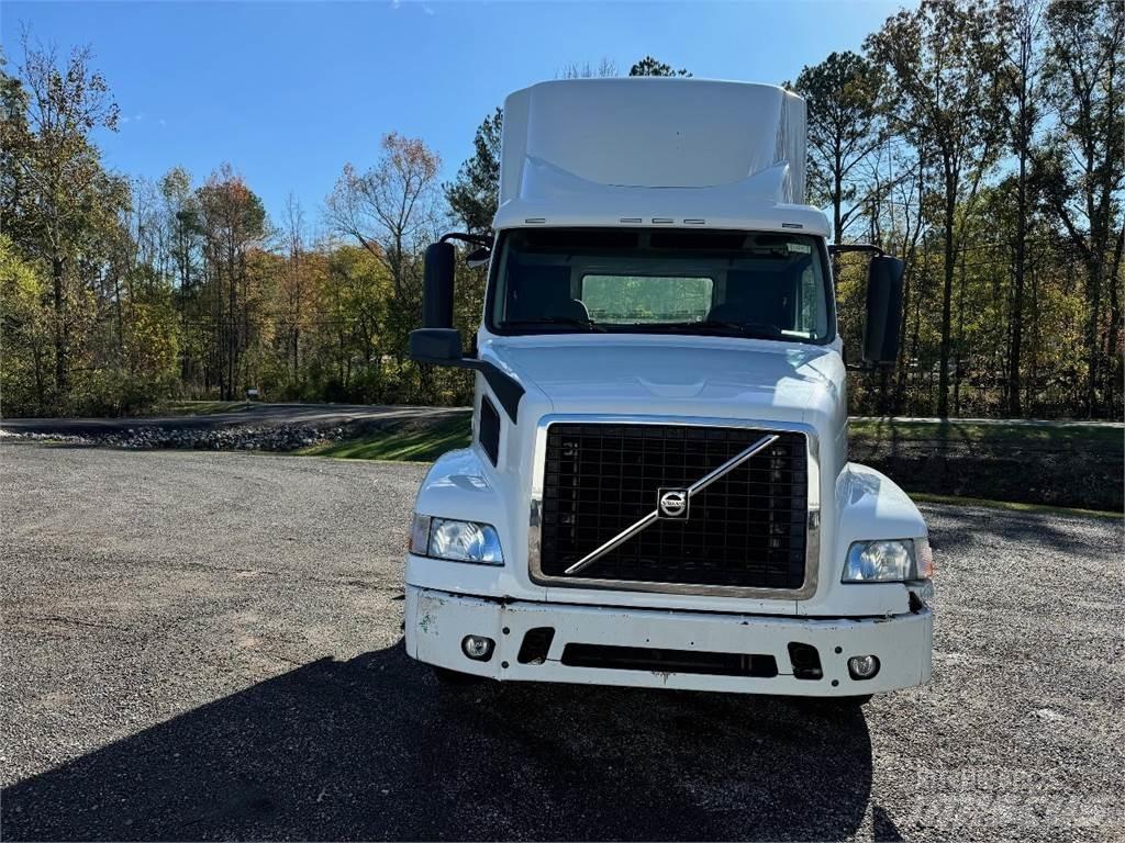 Volvo VNM64T200 Motrici e Trattori Stradali